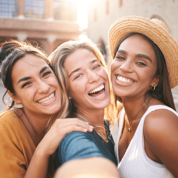 cute-girls-selfie.png